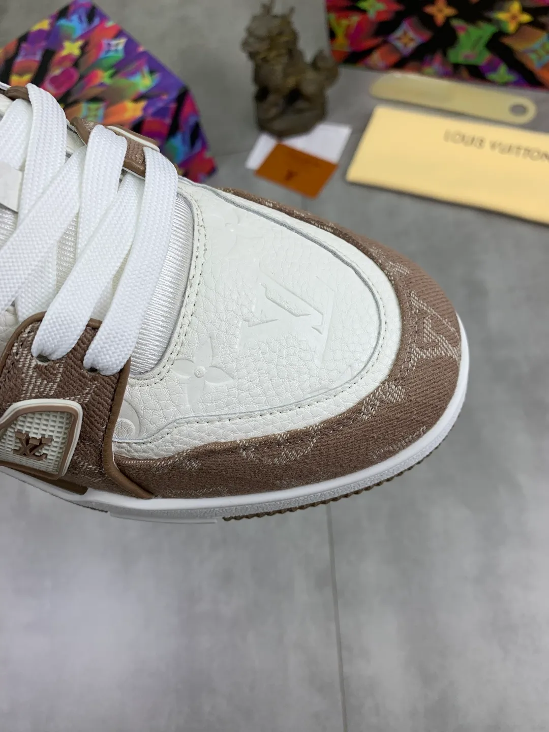 Men's men's shoes 💰P560 new style 💶【LOUIS VUITTON) (original order) new style 🍀LV Louis Vuitton *——LV classic trendy shoes! Made of imported original cowhide and water-dyed cowhide lining. The latest original wear-resistant rubber combination outsole! High quality products! Multiple colors available, code number: 35-46